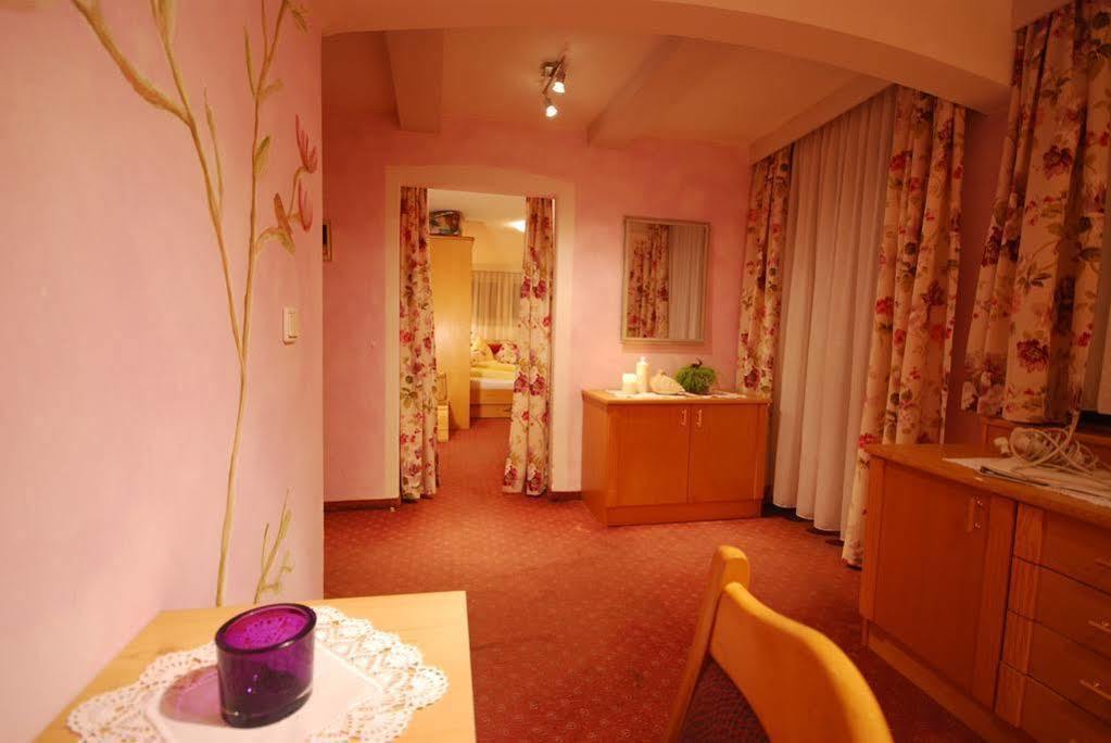 B&B Wienerhof Тринц Екстериор снимка