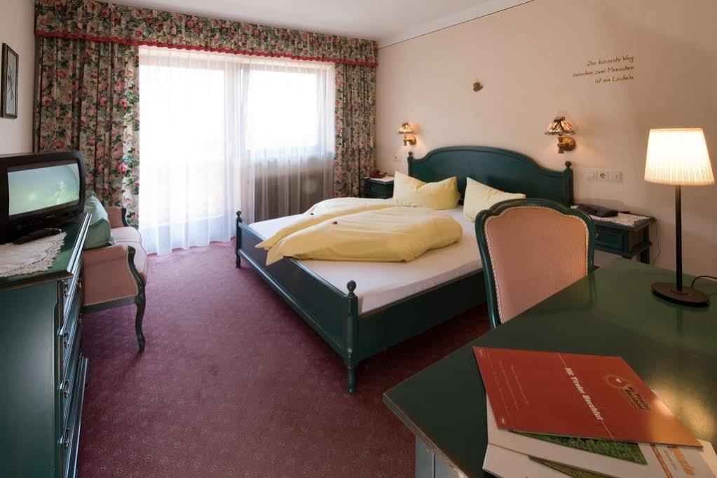B&B Wienerhof Тринц Екстериор снимка