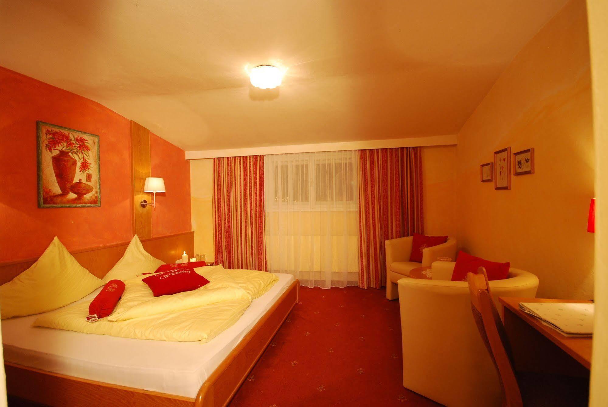 B&B Wienerhof Тринц Екстериор снимка